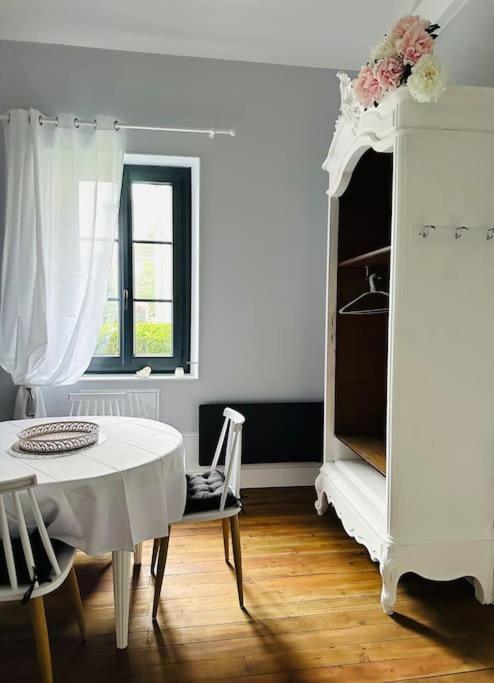 La Maison De Romance D'Hauterive فينوف سور لو المظهر الخارجي الصورة