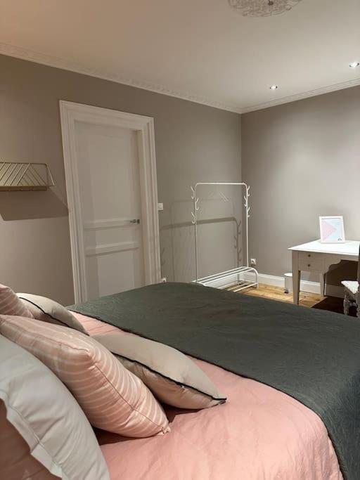 La Maison De Romance D'Hauterive فينوف سور لو المظهر الخارجي الصورة